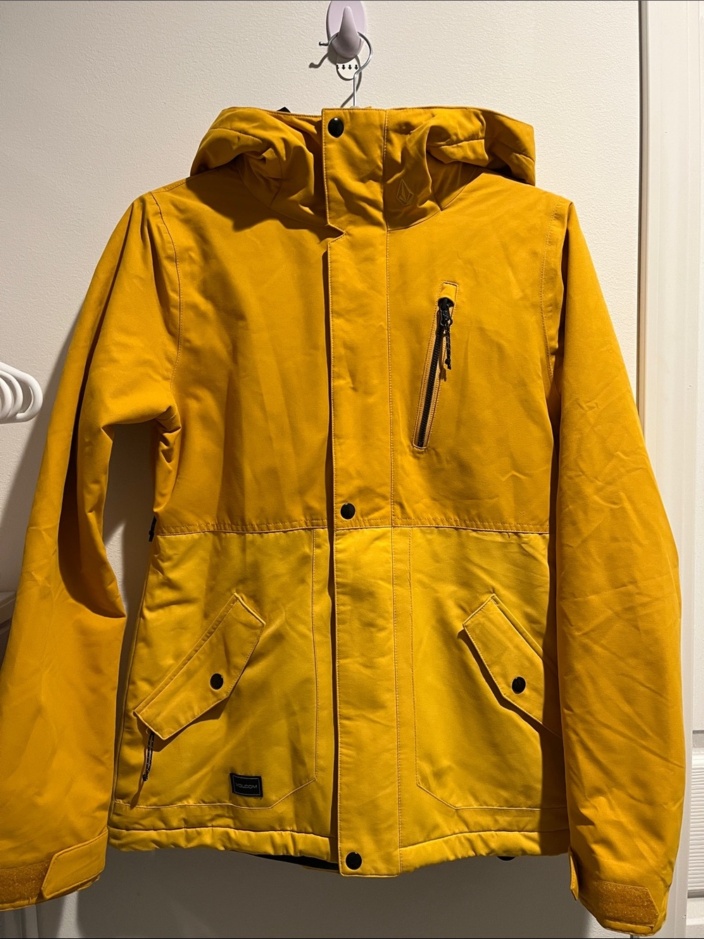 Volcom Insulated Hooded Winter Jacket | Ski & Snowboard Outerwear
